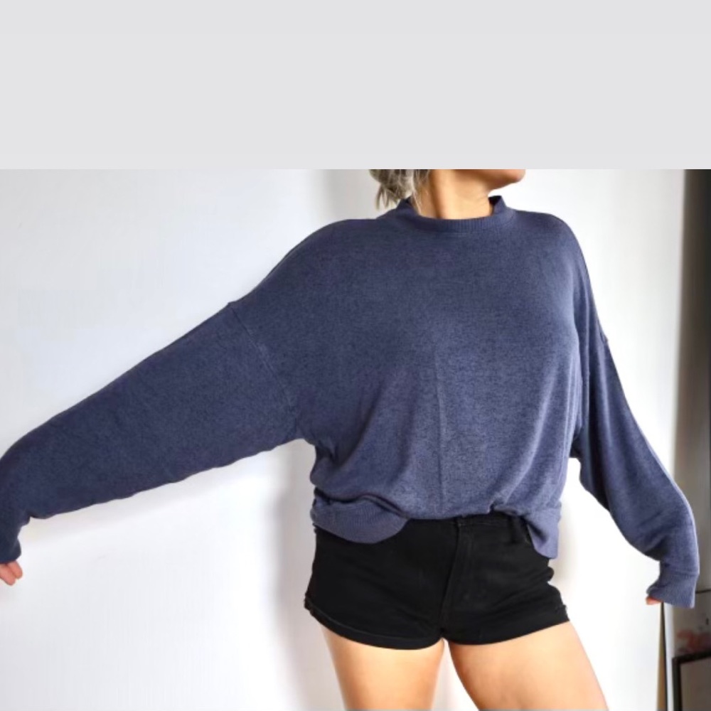 🧵 American Eagle Soft & Sexy Plush Sweater🧵